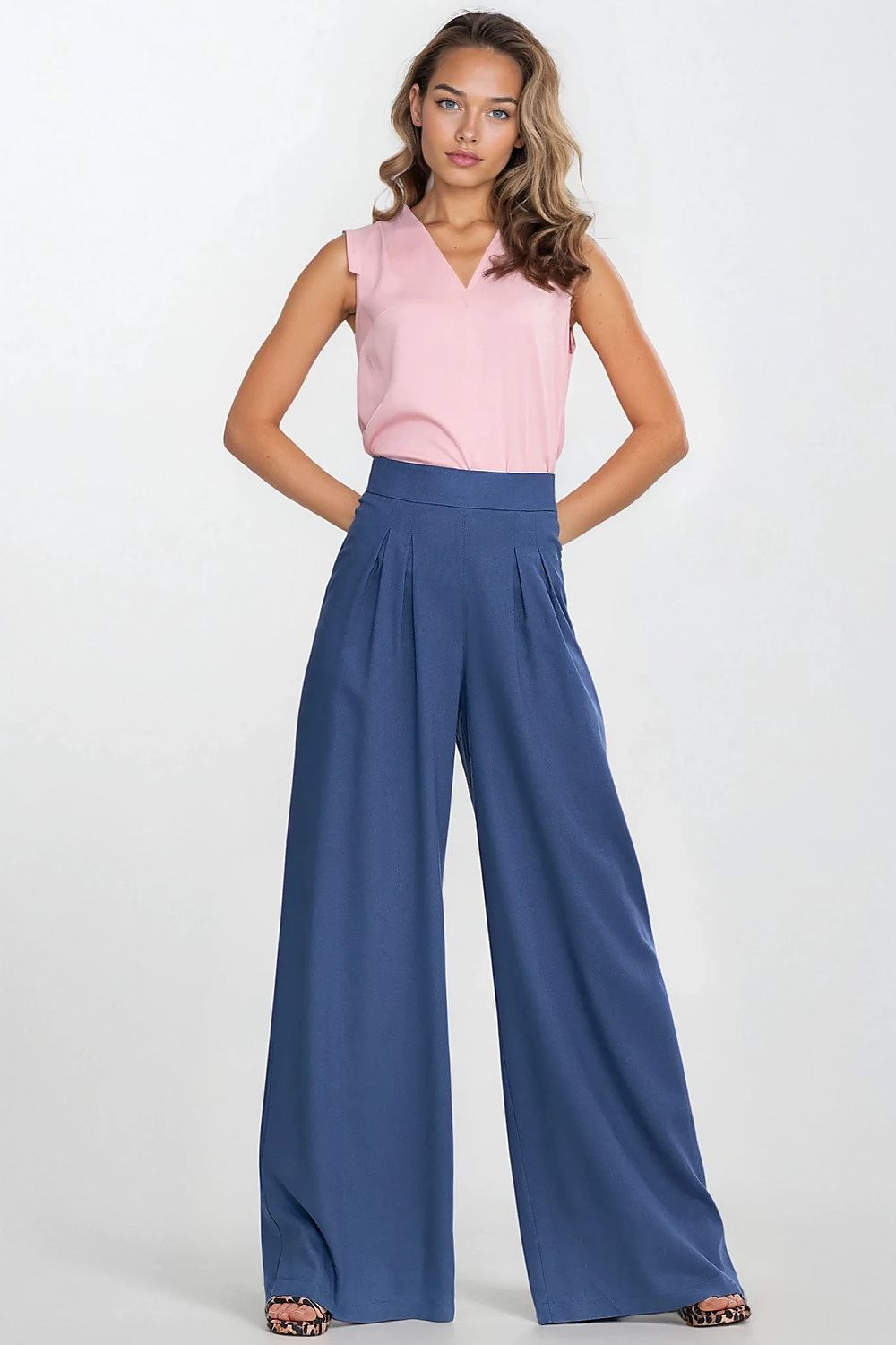 Women trousers model 213975 Nife